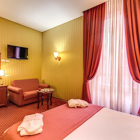 Augusta Lucilla Palace 4* Řím