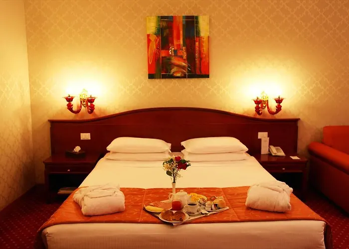 Hotel Augusta Lucilla Palace