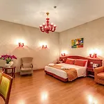 Hotel Augusta Lucilla Palace