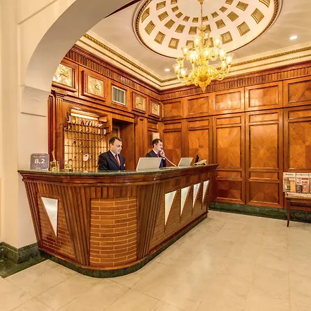 Augusta Lucilla Palace Hotel