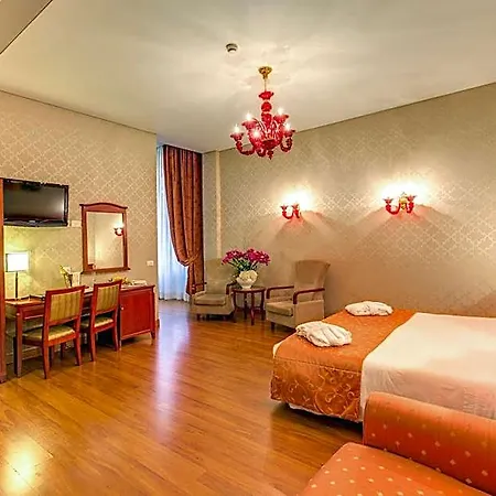 Hotel Augusta Lucilla Palace 4*