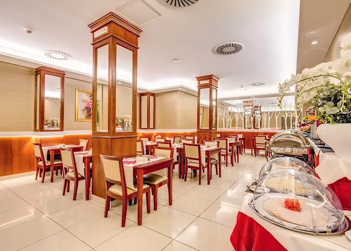 ホテル アウグスタ ルチッラ パレス