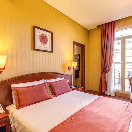 아우구스타 루실라 팰리스 4*