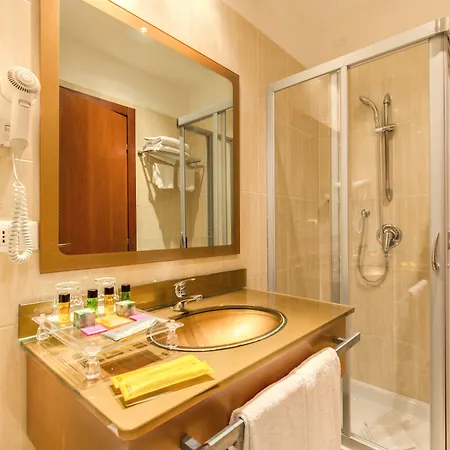 호텔 아우구스타 루실라 팰리스