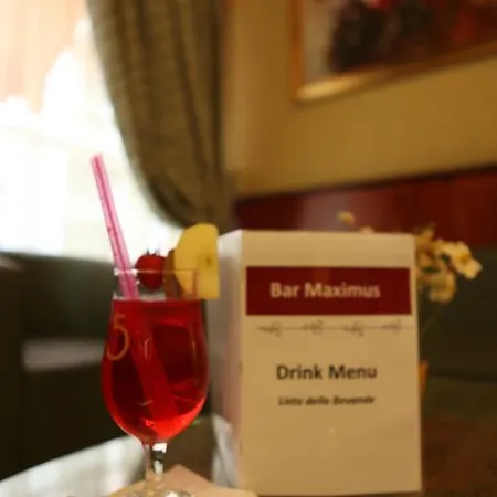 아우구스타 루실라 팰리스 4*