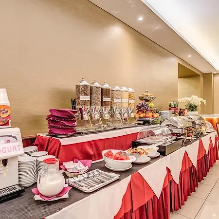 Отель Augusta Lucilla Palace Рим